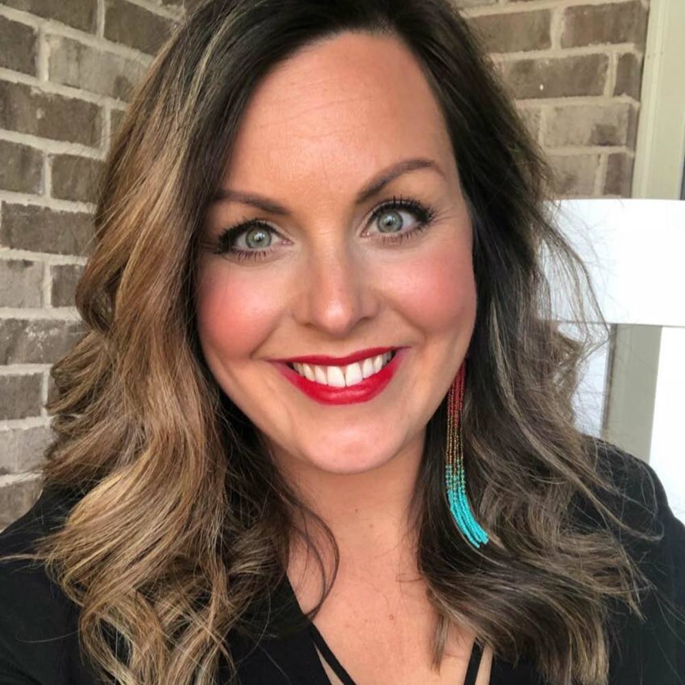 Meet your Posher, Courtney